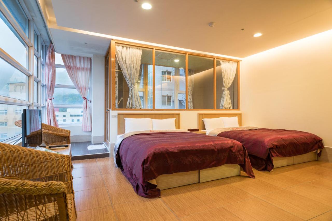 Crystal Hotel Renai Luaran gambar